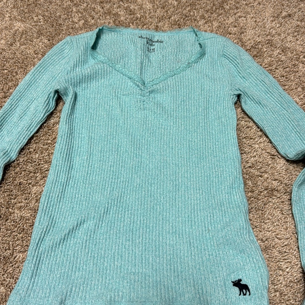 abercrombie kids size 11/12 teal long sleeve top fits size adult xs s